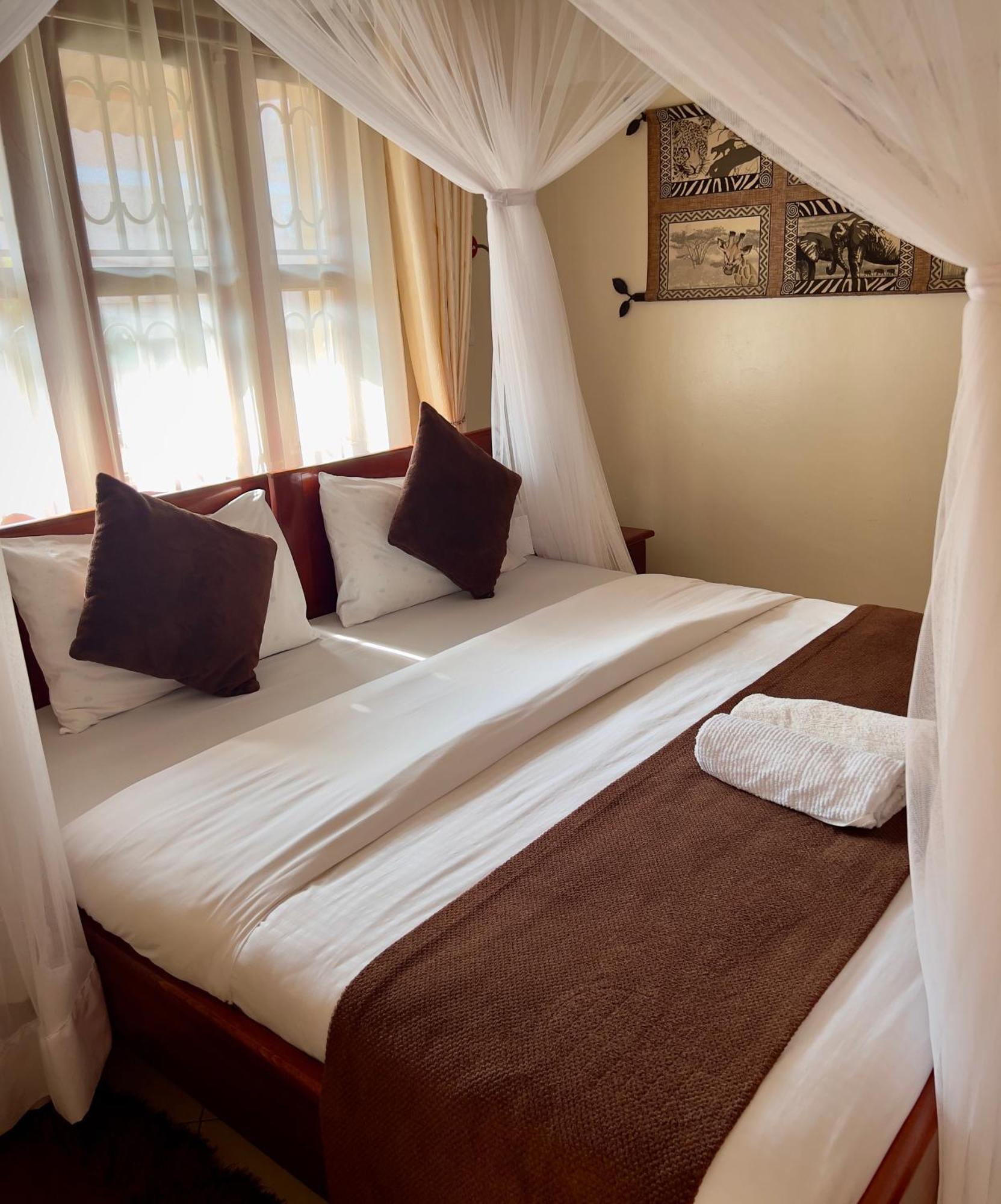 Sunset Hotel Entebbe Kültér fotó